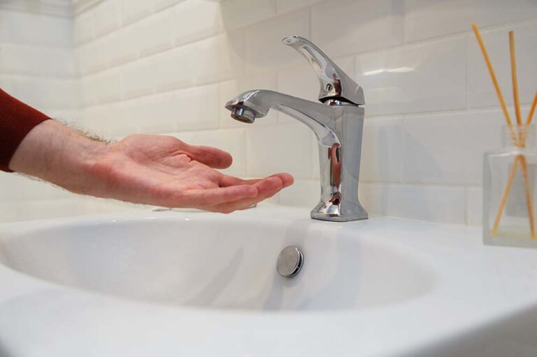 Coping with water shortages in the UK: Water-saving tips, tricks and checklist